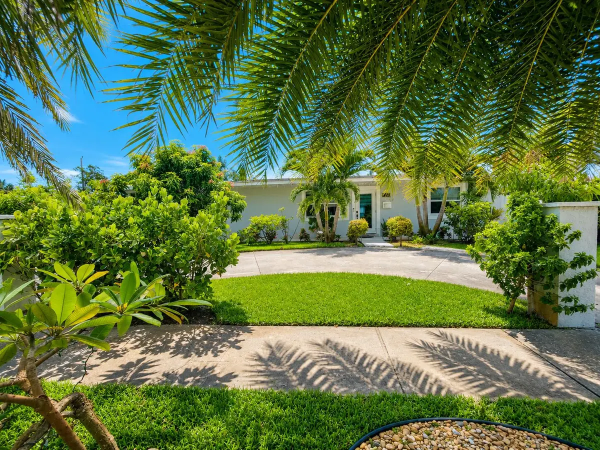 file_00000000702c71f5829f74a8fc403524 at 1902 Baythorne Road, West Palm Beach