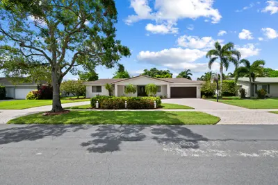 5720 SW 7th Street, Plantation – Single Family Residence for sale