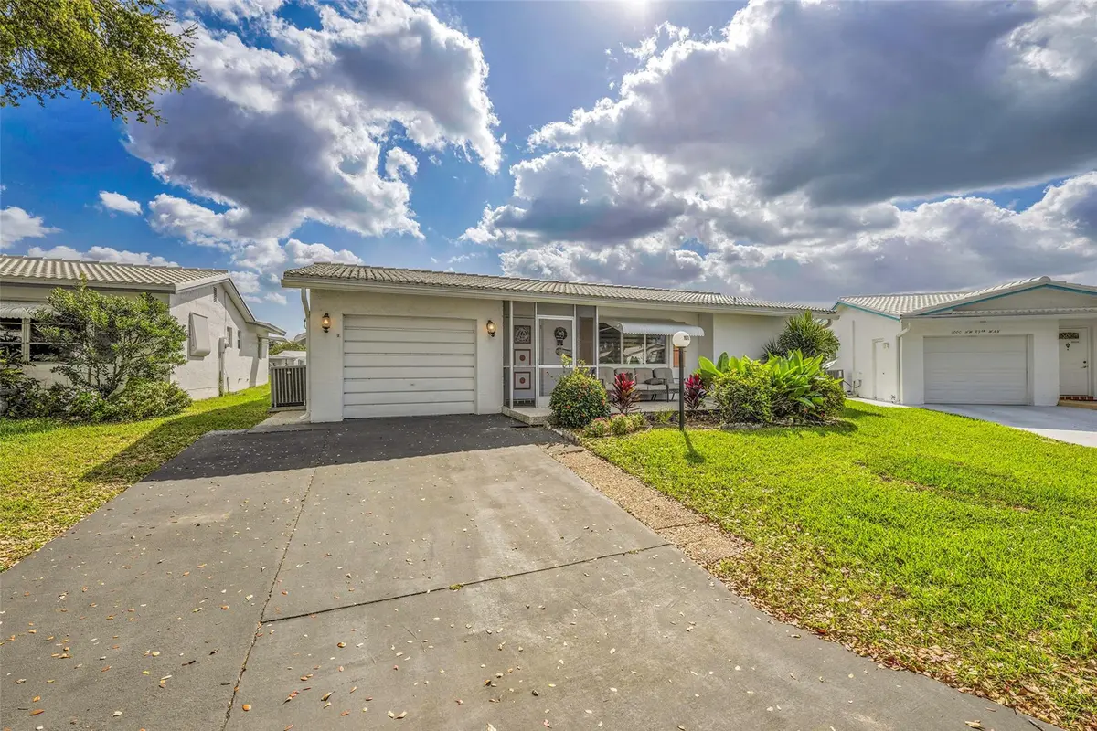 Photo 1 at 1010 NW 89th Way, Plantation