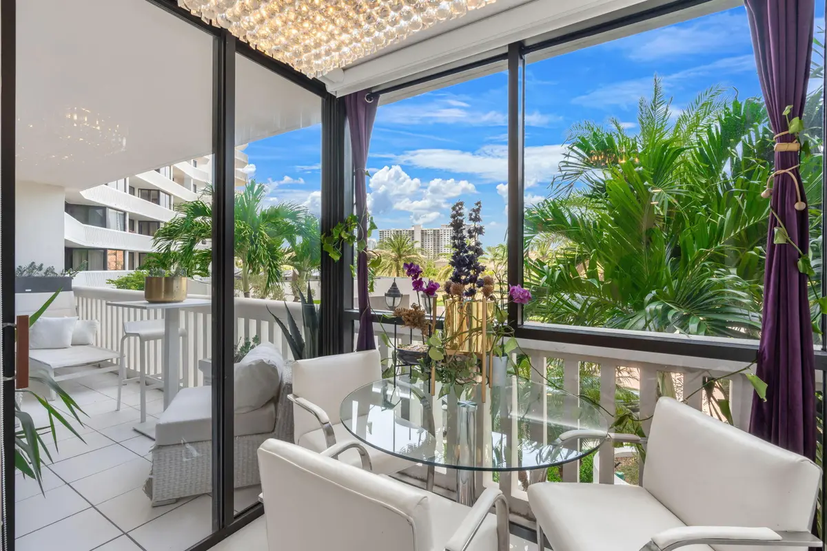 6-web-or-mls-1000 E Island Blvd 305, Ave at 1000 Island Boulevard 305, Aventura