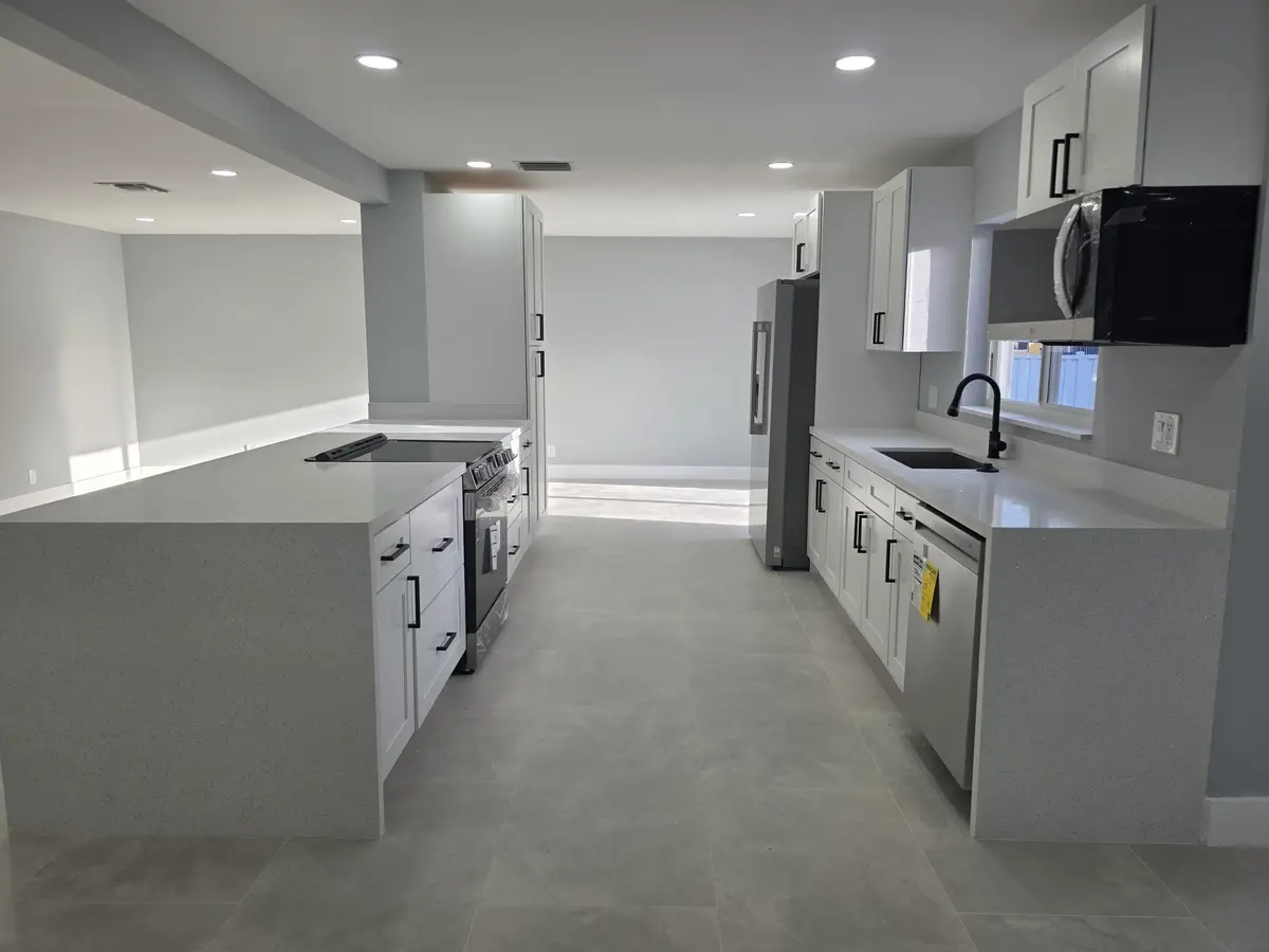 f6ba3616-0f0d-4fb8-8398-d3e97ca3bf72 at 2660 NW 83rd Terrace, Coral Springs