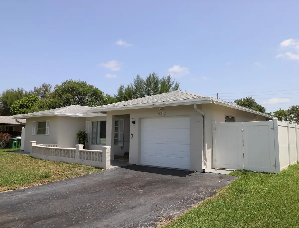 front 2 at 9410 NW 81st Court, Tamarac
