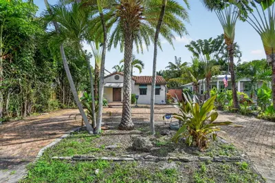 109 George Bush Boulevard, Delray Beach – Single Family Residence for sale