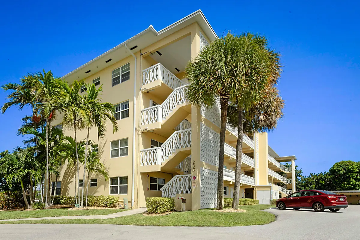 230 N Federal Hwy #305-1 at 230 N Federal Highway 305, Deerfield Beach