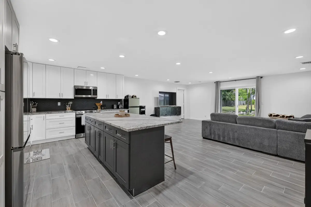 7-web-or-mls-3A5A1476 at 5912 Pinetree Drive, Fort Pierce