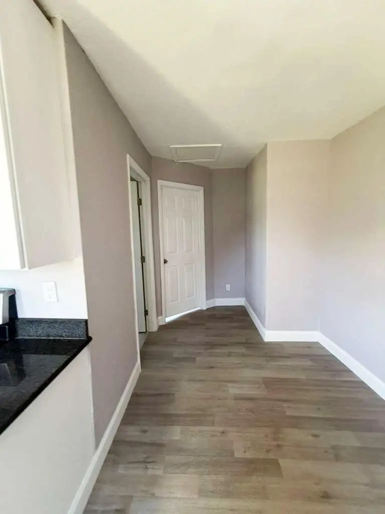 4250 29TH AVE - Inside 1 at 4250 29th Avenue, Vero Beach