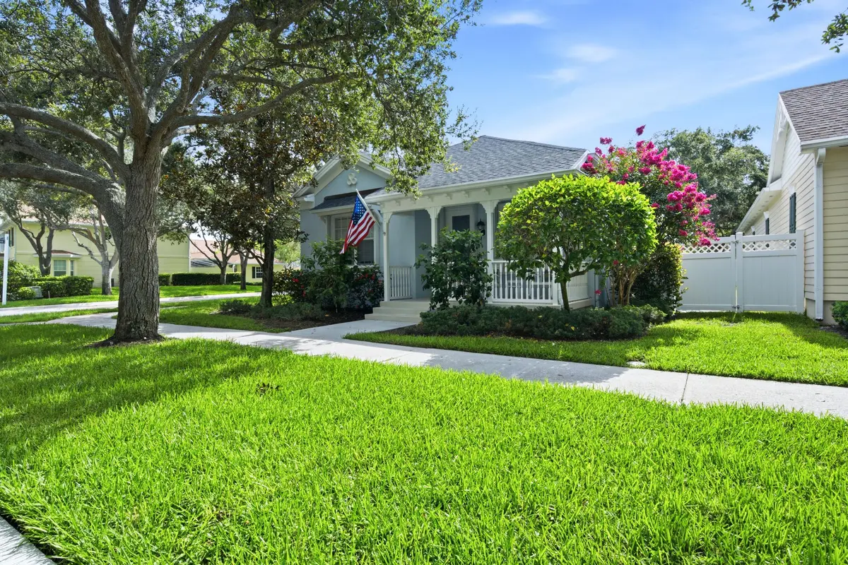 FRONT EXTERIOR at 301 Newhaven Boulevard, Jupiter