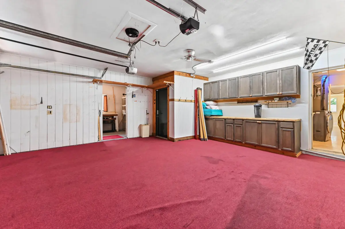 23 garage 01 at 138 NE 29th Street, Wilton Manors