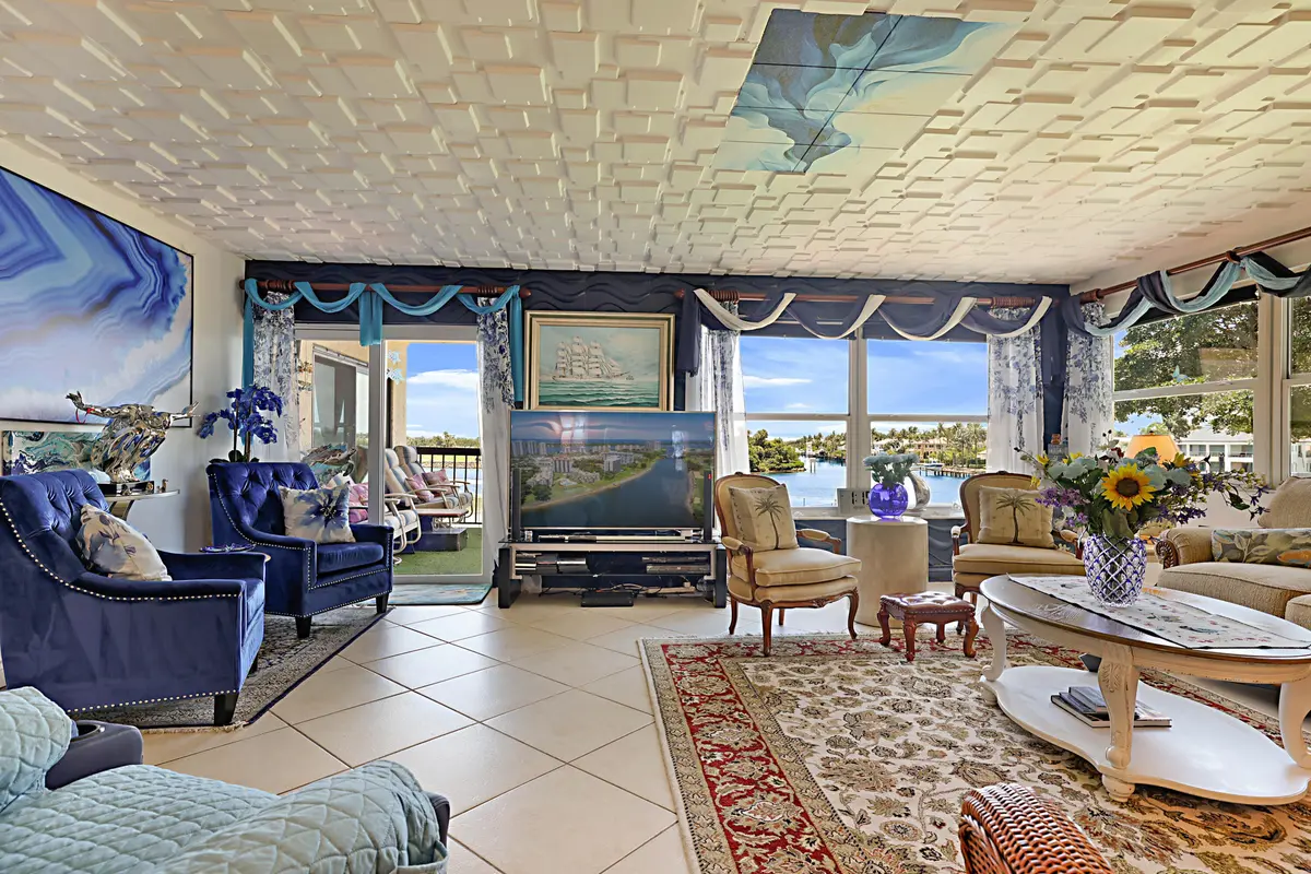 374 Golfview Road Unit 205-6 at 374 Golfview Road 205, North Palm Beach