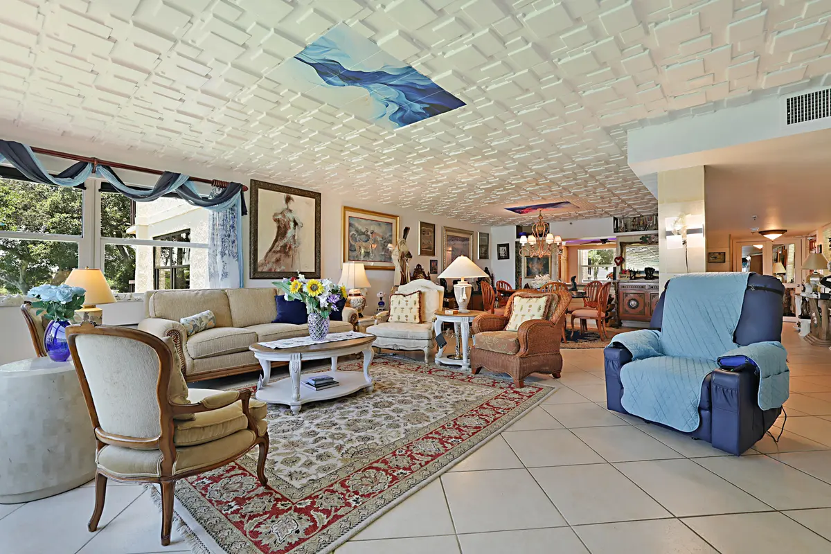 374 Golfview Road Unit 205-7 at 374 Golfview Road 205, North Palm Beach