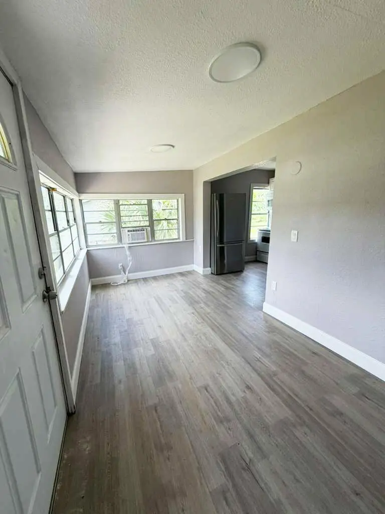 4250 29TH AVE - Entrance 2 at 4250 29th Avenue A, Vero Beach