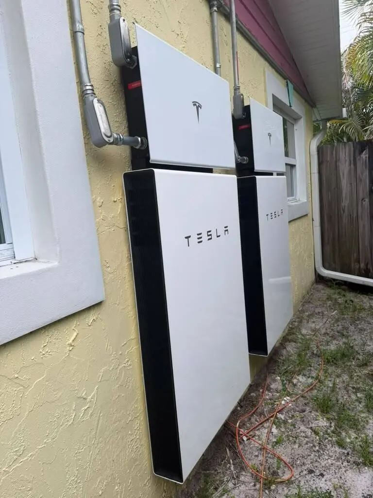 Tesla Charging at 614 SE Flamingo Avenue, Stuart