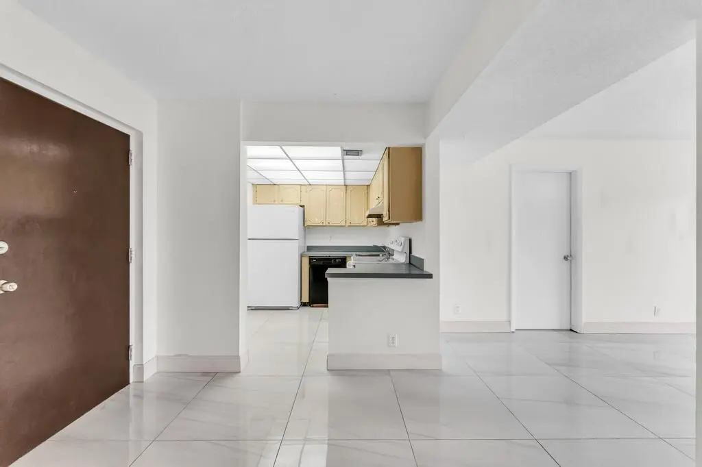 12_1024px at 460 NW 20th Street 2100, Boca Raton