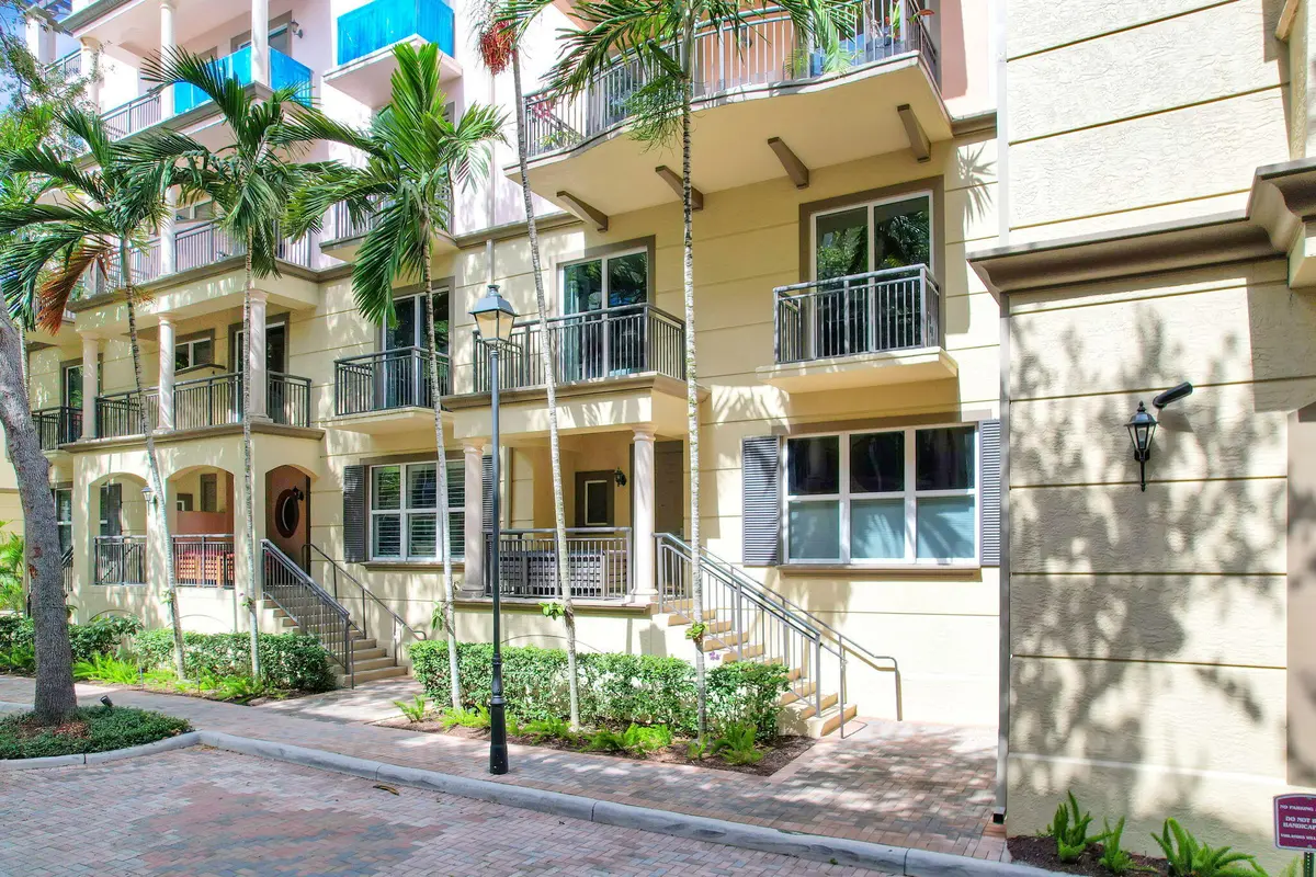 1-web-or-mls-DJI_0160 at 2601 NE 14th Avenue 115, Wilton Manors