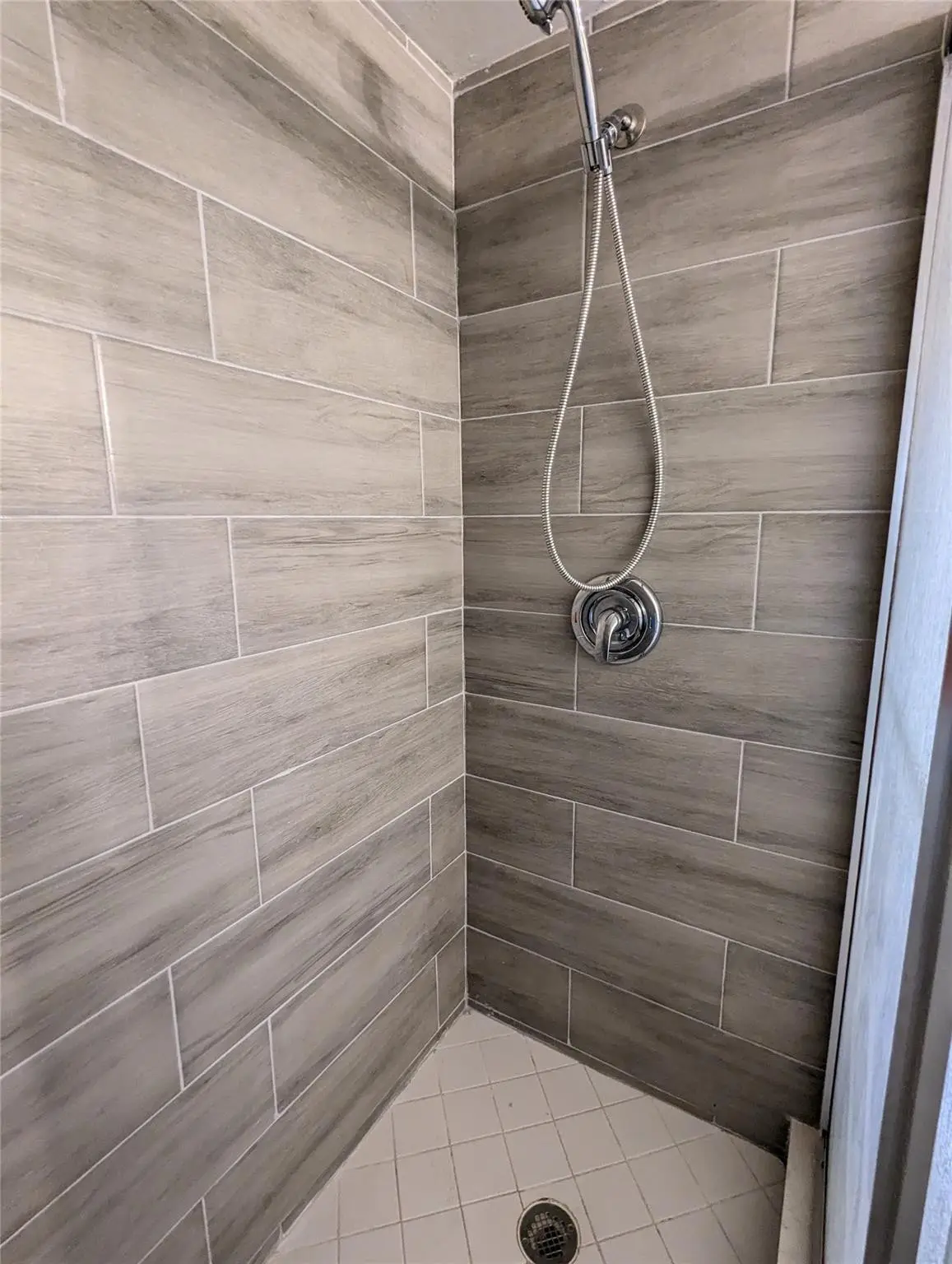 Photo 5 at 6606 SW 41st Street 6606, Davie