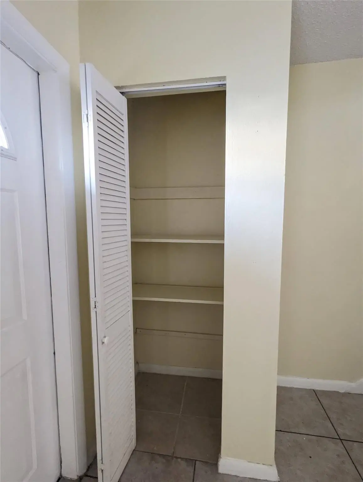 Photo 8 at 6606 SW 41st Street 6606, Davie