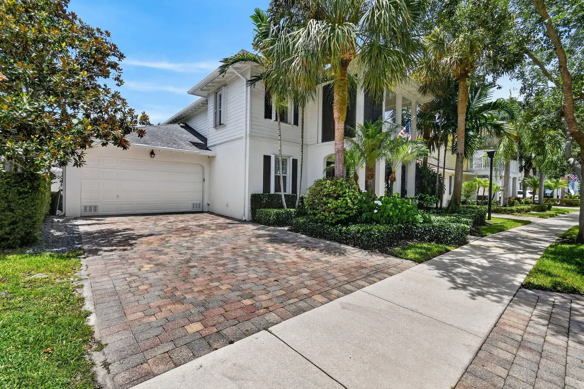 350CaravelleDr(2) at 350 Caravelle Drive, Jupiter