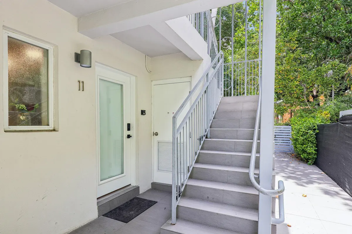 7-web-or-mls-Meridian Ave 11-S1007-007 at 740 Meridian Avenue 11, Miami Beach