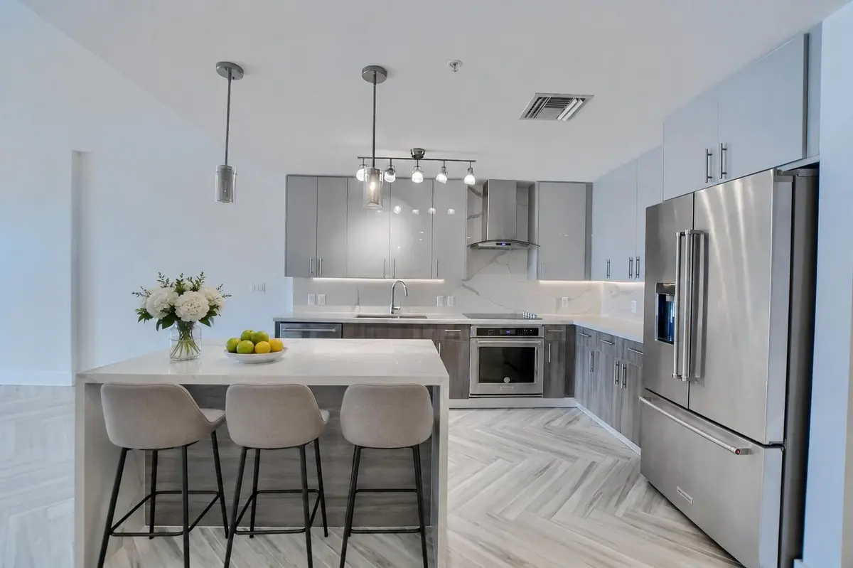 AA at 236 SE 5th Avenue 205, Delray Beach