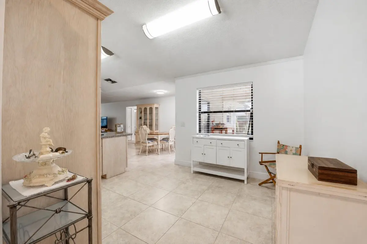 Dining Area at 1081 Palama Way, Lantana