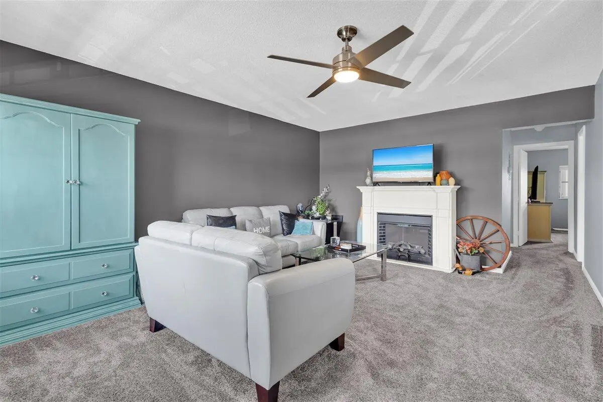 26-GG3A4138 at 10000 Meridian Way 15, Palm Beach Gardens