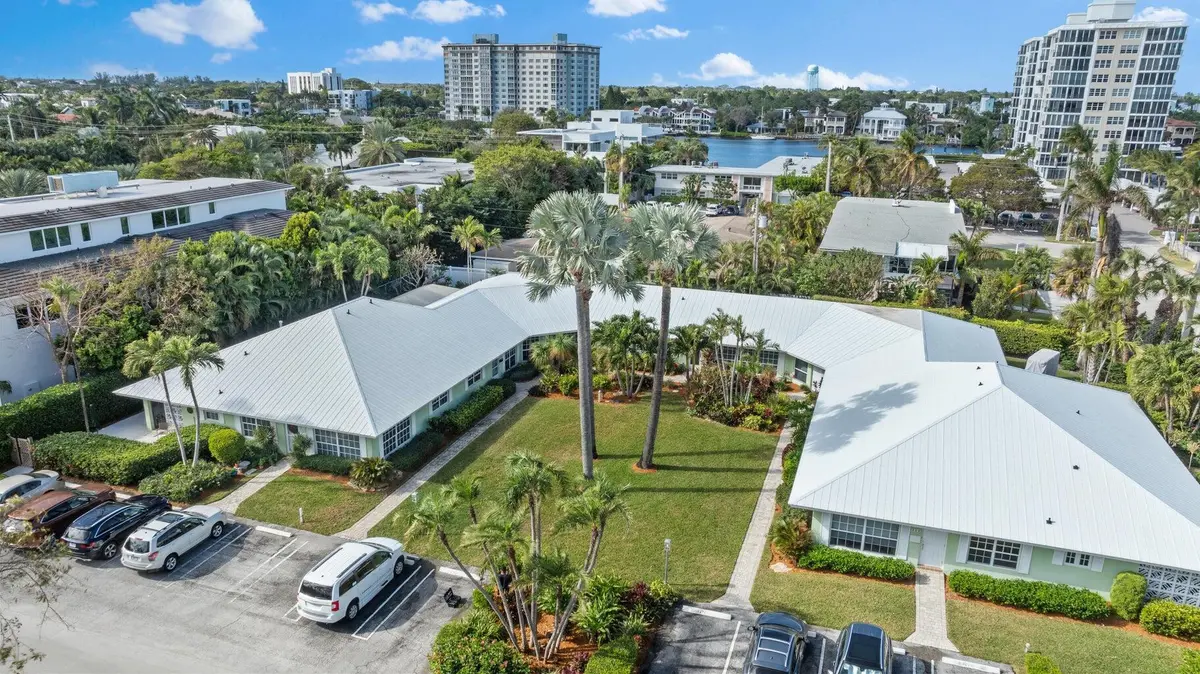 20241208151016260629000000-o at 410 Venetian Drive, Delray Beach