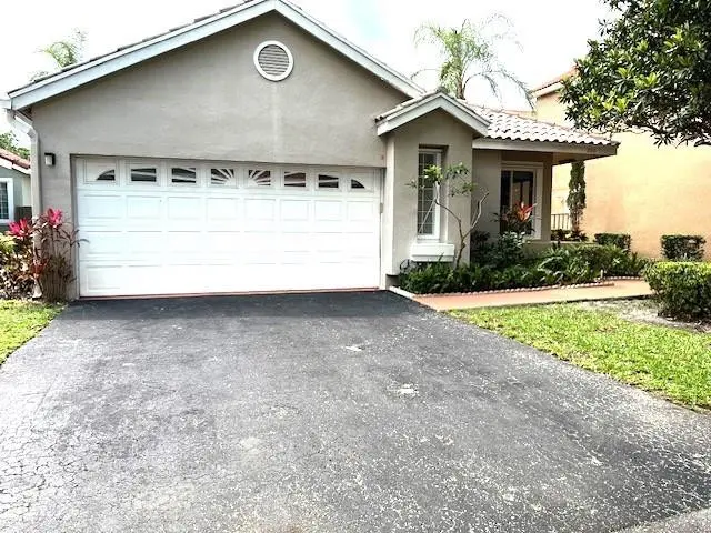 Photo 1 at 10110 NW 5th Street, Plantation