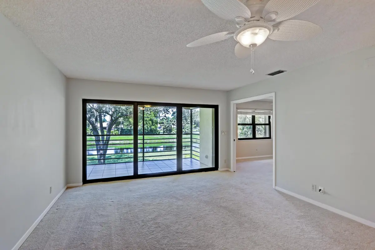 Undetermined at 2910 SW 22nd Circle 212d, Delray Beach