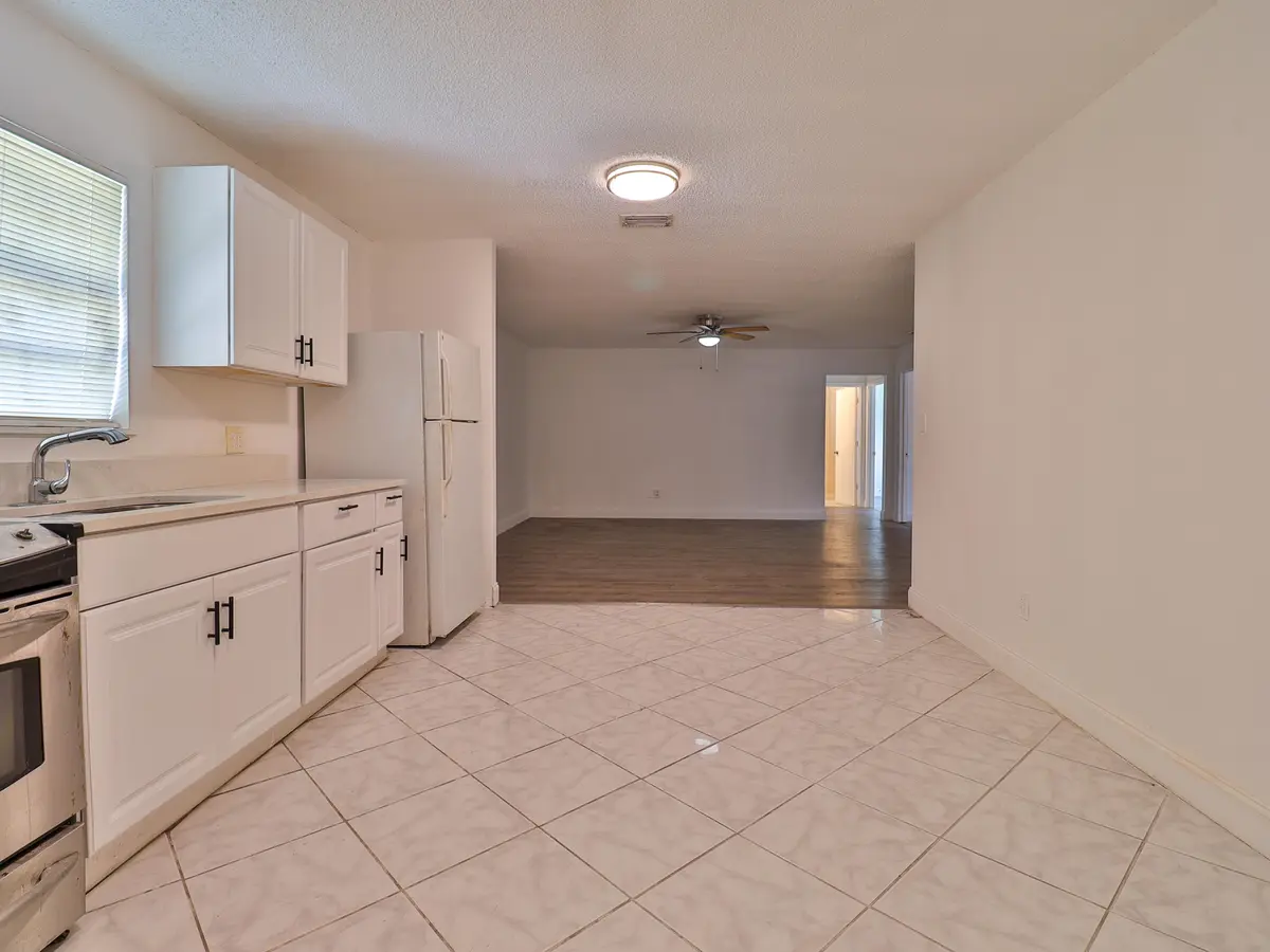 3024 11 at 3024 W Dixie Boulevard, Fort Pierce