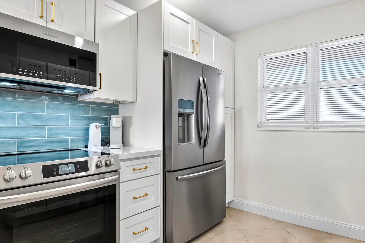 R_F015 at 111 N Pompano Beach Boulevard 611, Pompano Beach