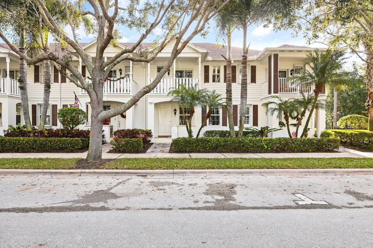 25-web-or-mls-6R5A8730 at 2889 E Community Drive, Jupiter
