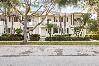 2889 E Community Drive, Jupiter – sold
