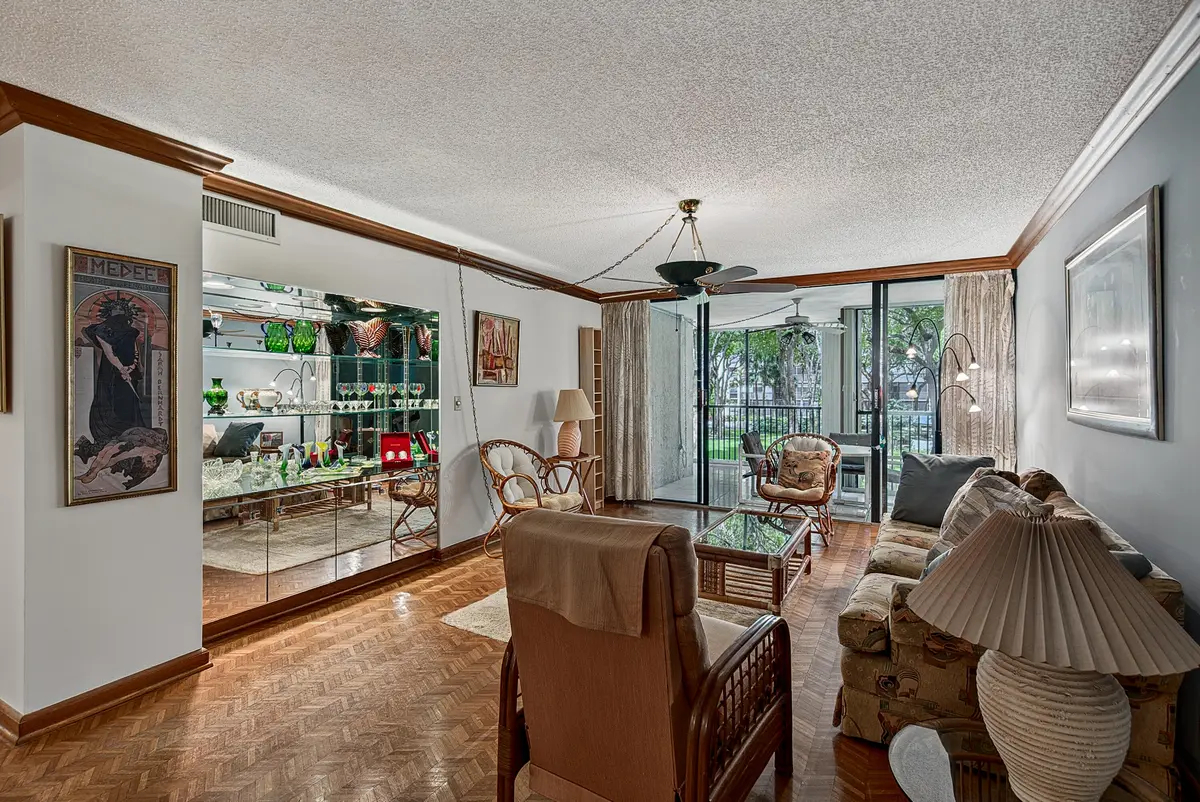 riesgo-11 at 2818 N 46th Avenue K387, Hollywood