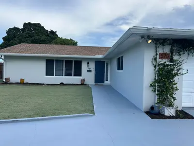 528 Date Palm Drive, Lake Park – Single Family Residence for sale