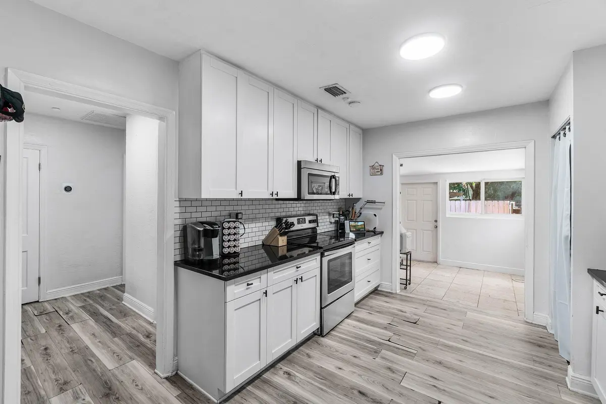 011-51236thStreet-WestPalmBeach-FL-33407 at 512 36th Street, West Palm Beach