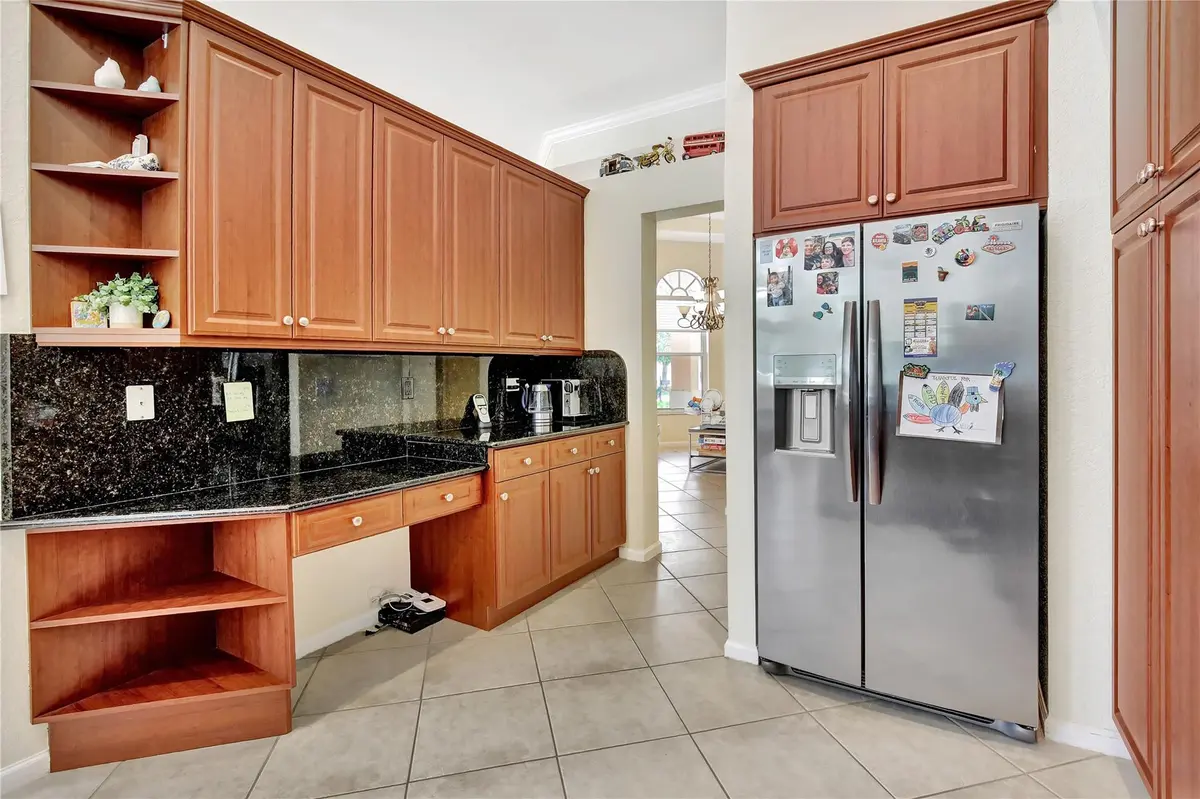 Photo 7 at 4070 Sanderling Lane, Weston