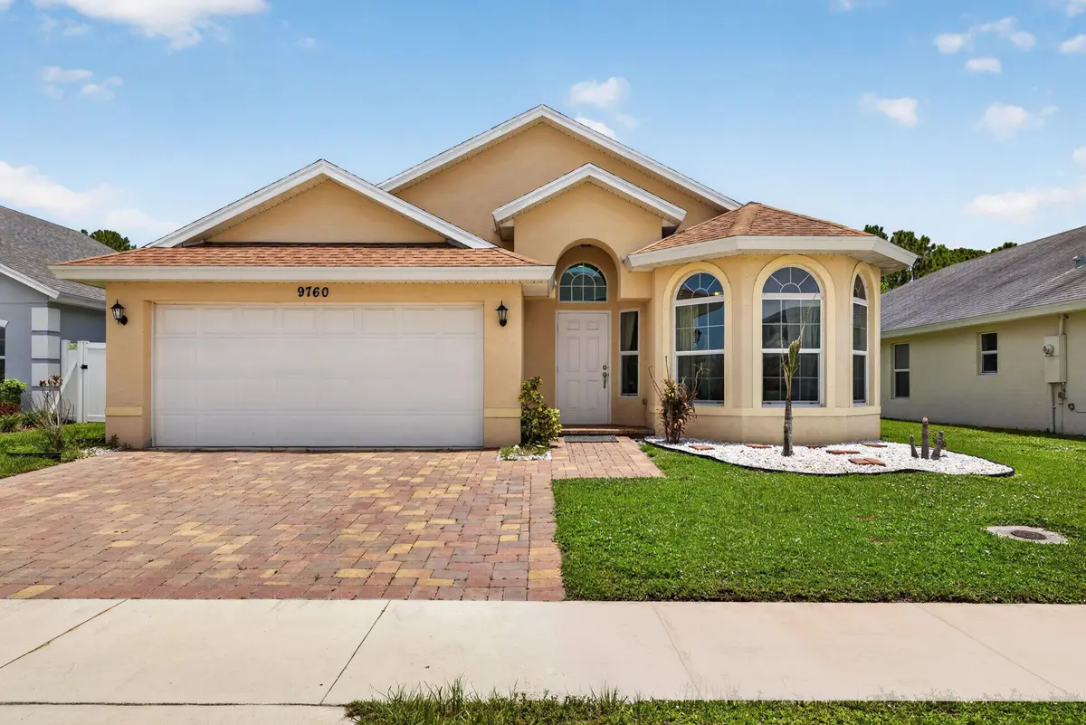 2-web-or-mls-3A5A1142 (2) at 9760 Palm Breezes Drive, Fort Pierce