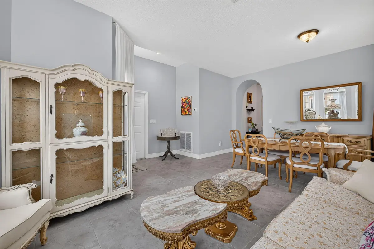 6-web-or-mls-3A5A1201 at 9760 Palm Breezes Drive, Fort Pierce
