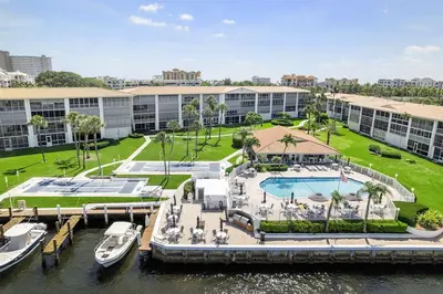 101 NE 19th Avenue 126, Deerfield Beach – Condominium for sale