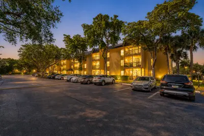460 NW 20th Street 2100, Boca Raton – sold