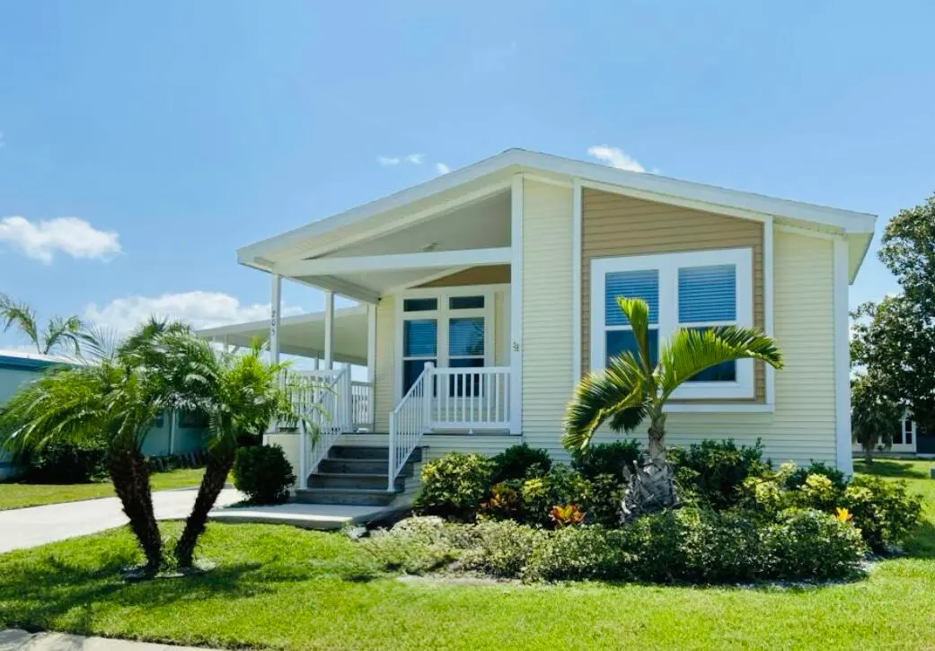 IMG_1518 at 7300 20th Street 205, Vero Beach