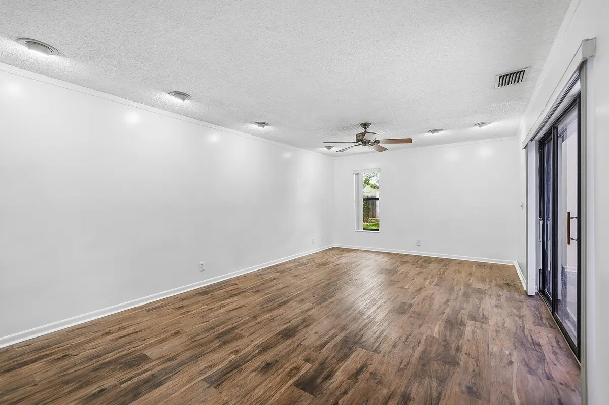 All rooms Freshly painted at 3349 Cocoplum Circle 33129, Coconut Creek