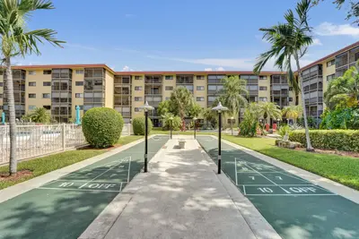 2601 NE 14th Street Causeway 231, Pompano Beach – Condominium for sale