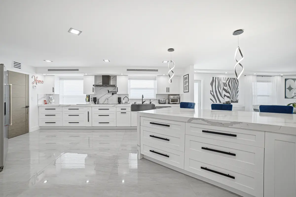 B6 at 1627 Riverview Road 615, Deerfield Beach