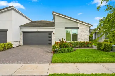 11639 SW Viridian Boulevard, Port St. Lucie – Villa for rent