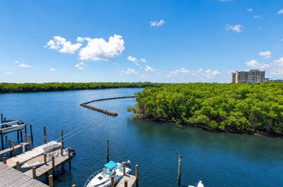 Amazing Views at 689 NE 6th Court 4030, Boynton Beach