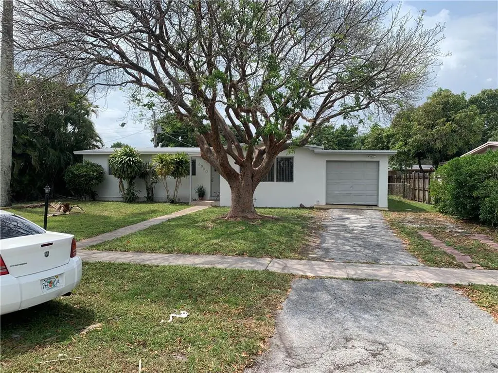 Photo 1 at 6900 NW 14th Court, Plantation