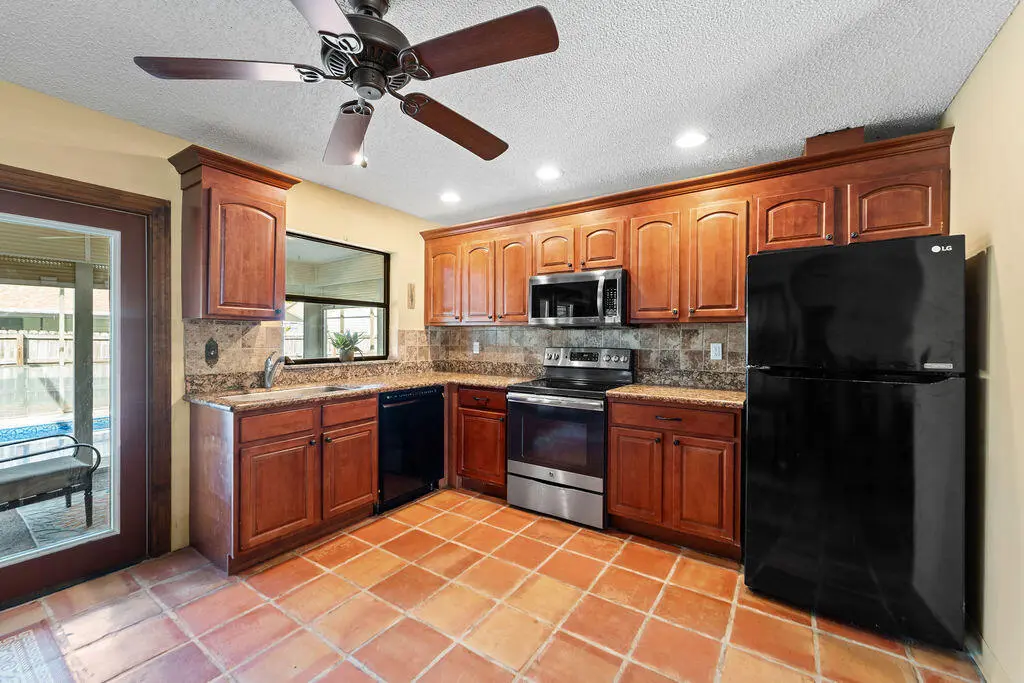 011926-327 at 3753 Coelebs Avenue, Boynton Beach