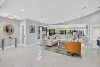 7665 Glendevon Lane 1605, Delray Beach – Condominium for sale