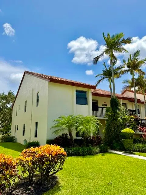 Corner unit at 22148 Palms Way 101, Boca Raton